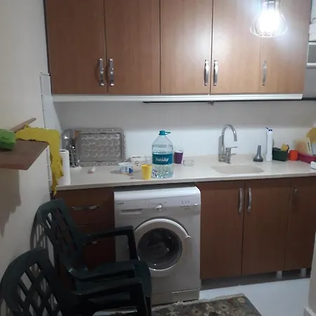 Heybeliadada Dogayla Icice Guzel Bir Daire Apartmán